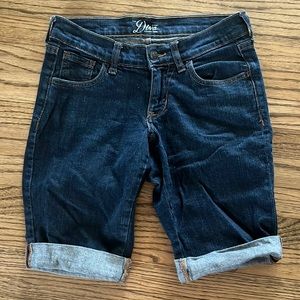 Old Navy bermuda jean shorts size 0